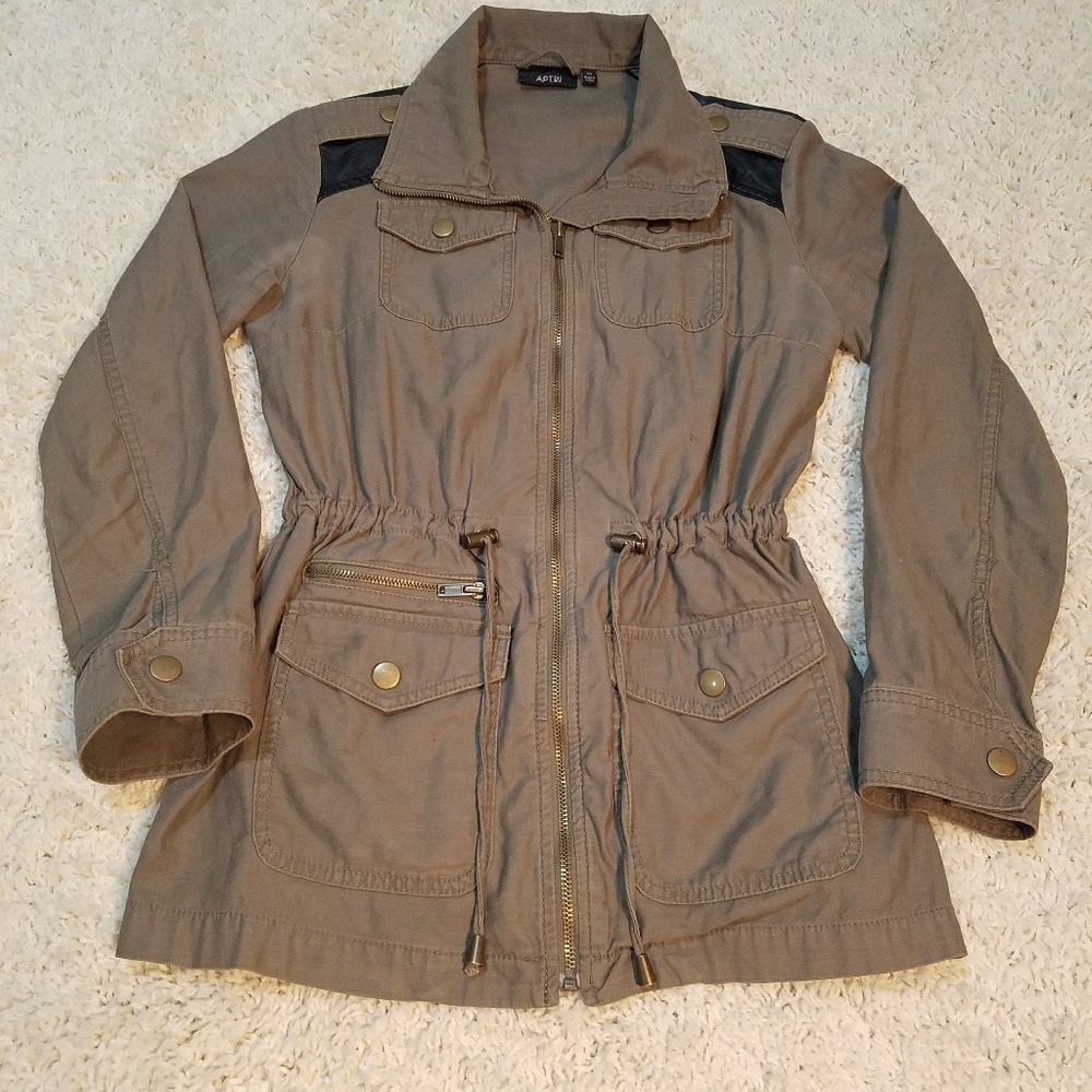 Cargo Jacket w/ leather shoulders